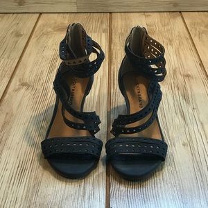 [Lucky Brand] short wedge heel
